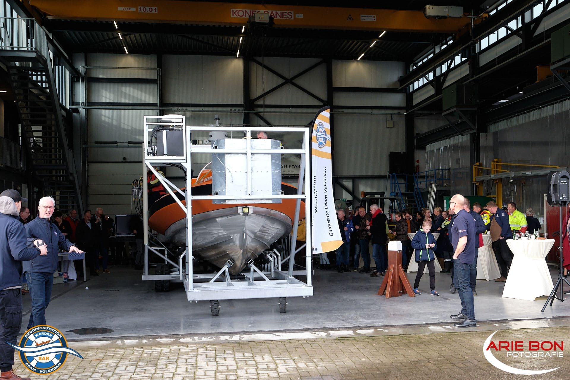 Nieuwe reddingboot gedoopt foto 7