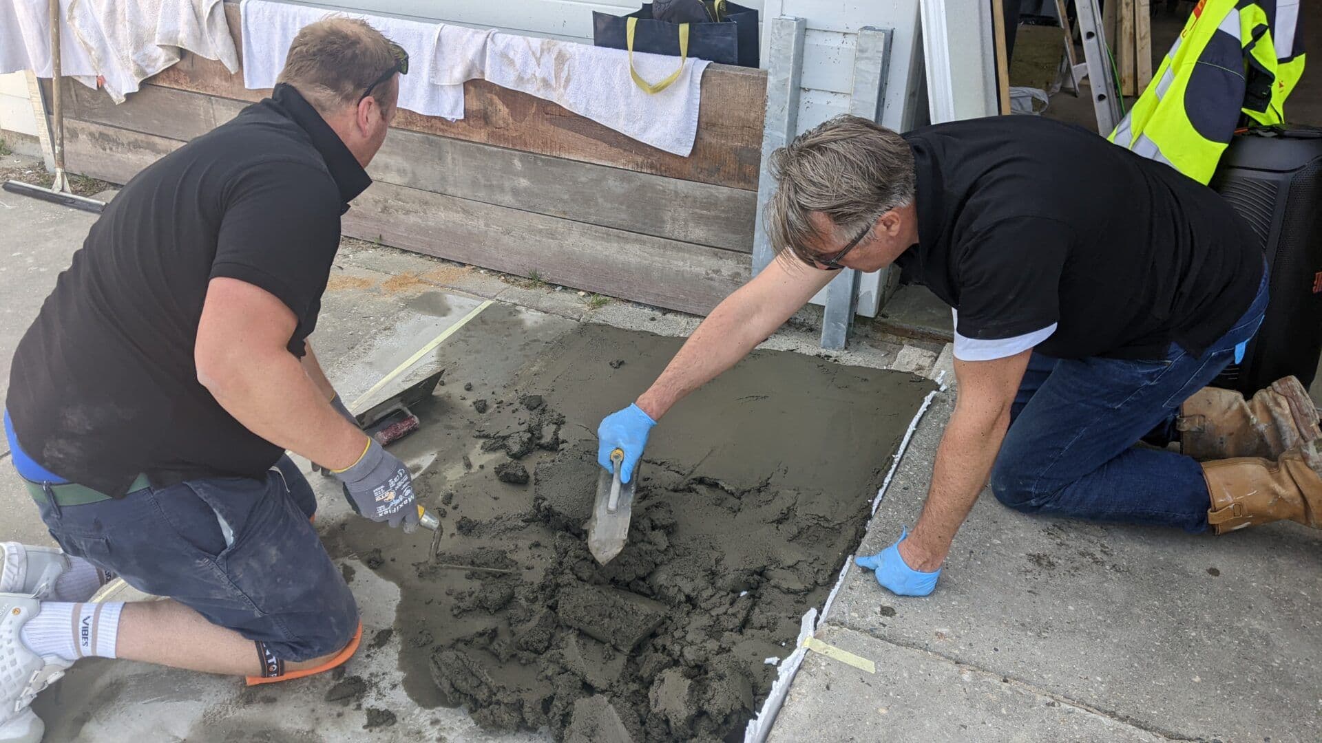 Sika Nederland werkt voor het goede doel bij Reddingsstation Warder foto 5